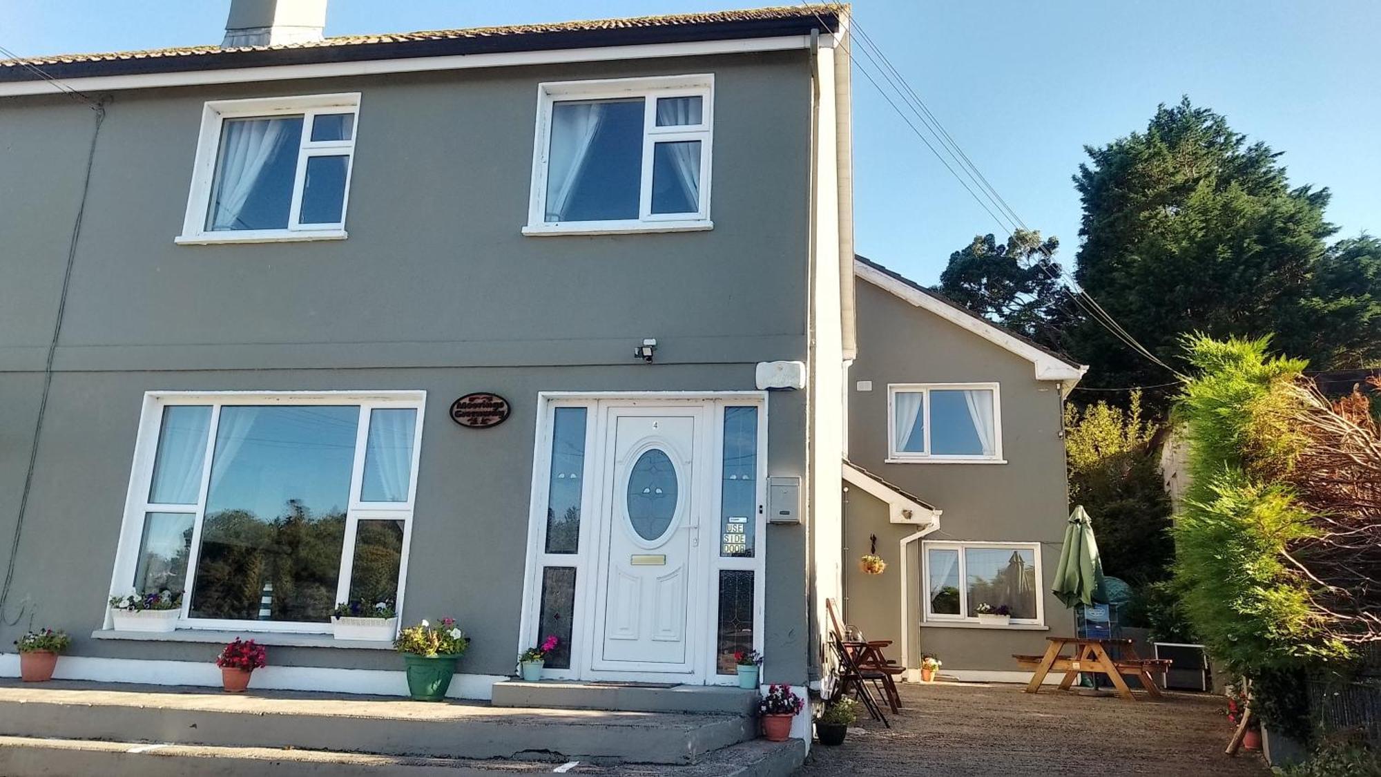Moorings Greenway Newport  Exterior photo