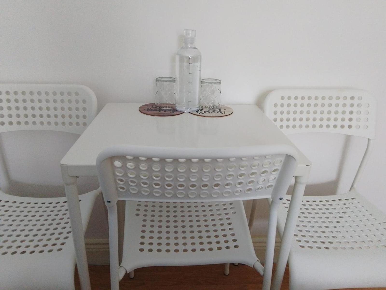 Moorings Greenway Newport  Room photo